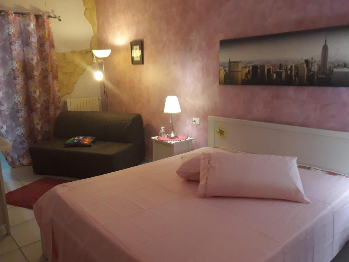 Suites Rome Pescara Bagian luar foto