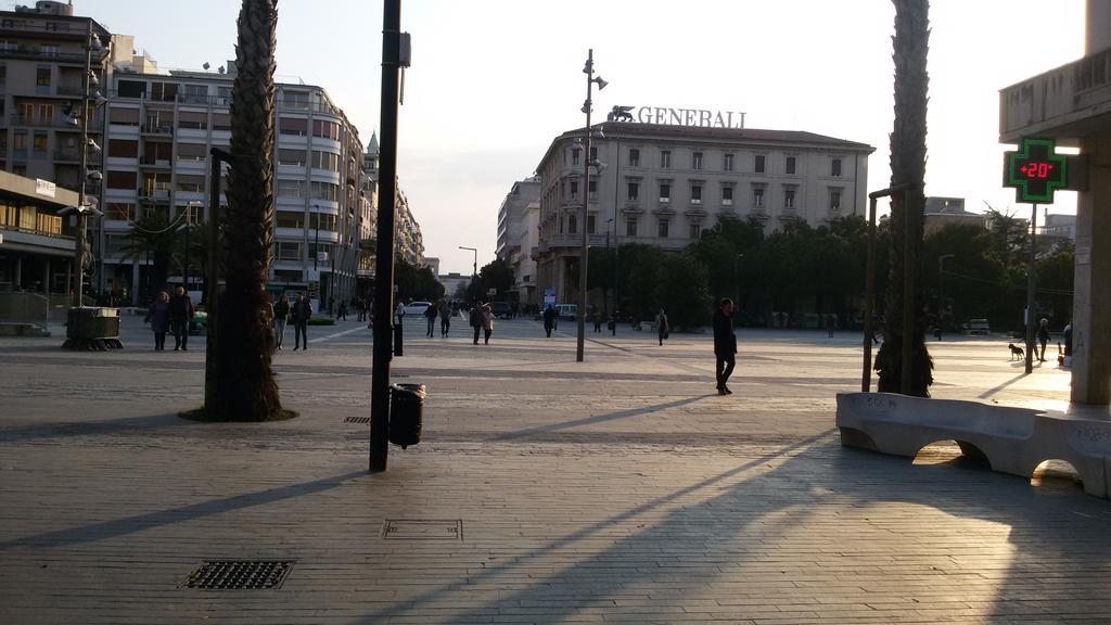Suites Rome Pescara Bagian luar foto